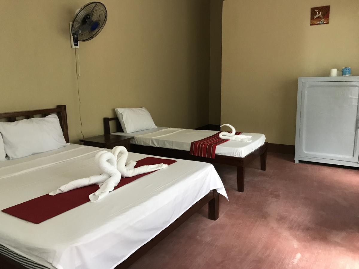 Adventure Camp Beach Resort Sablayan Dış mekan fotoğraf